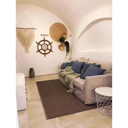 L Antico Forno Centro Storico Oda ve Kahvaltı Bari