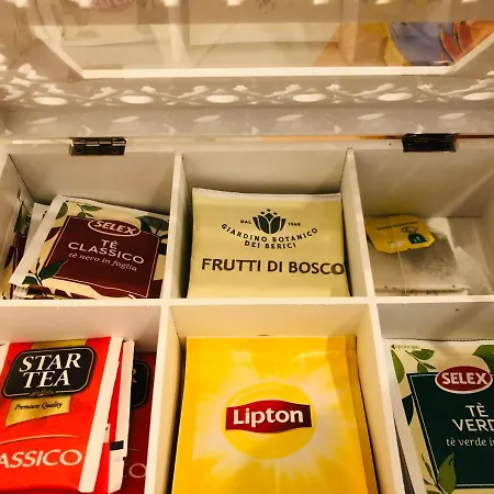 L Antico Forno Centro Storico Oda ve Kahvaltı *